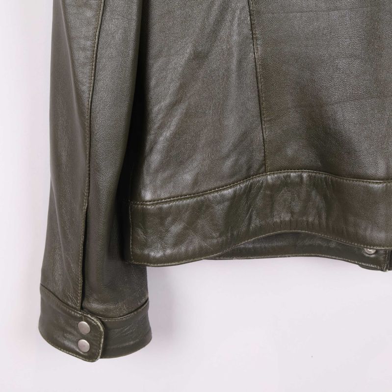 Justerbara manschetter i läder