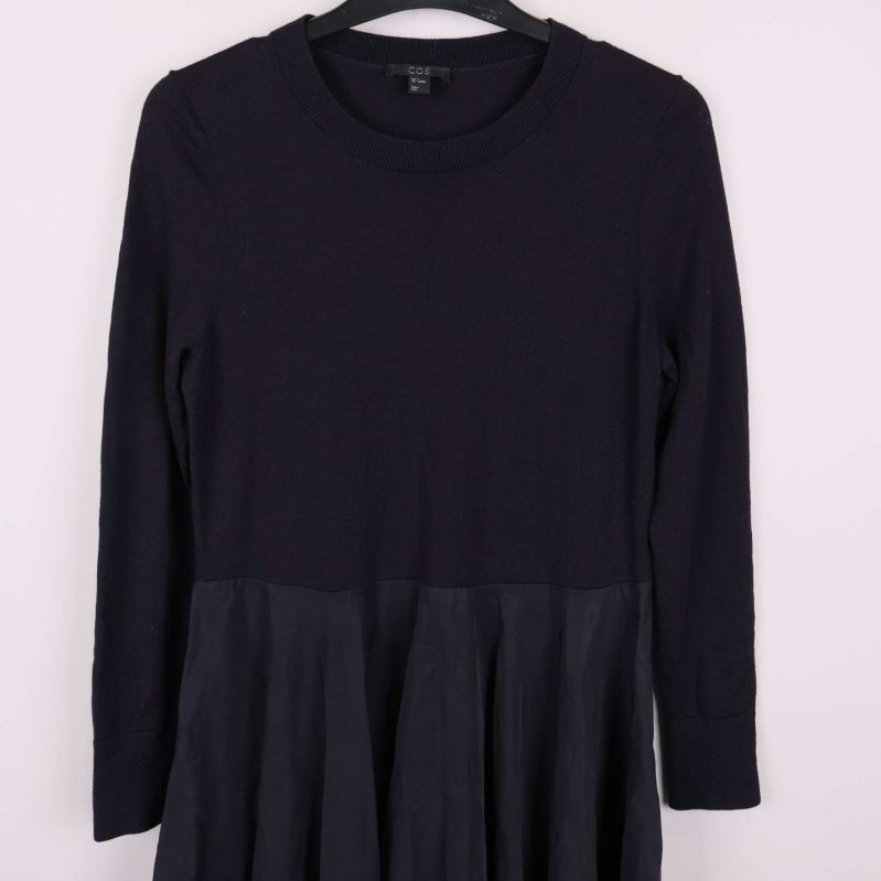 COS märkning på insidan av hals