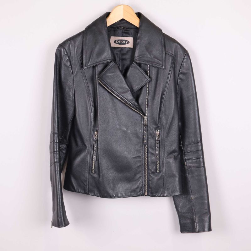 Framsida med dragkedjor