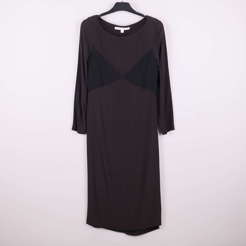 Klänning med kontrastpanel framtill