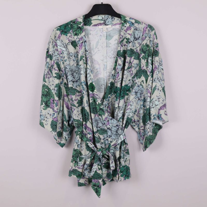 Omlottblus med knytskärp från Dagmar