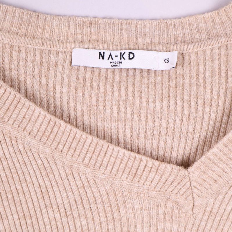 NA-KD etikett och V-ringning