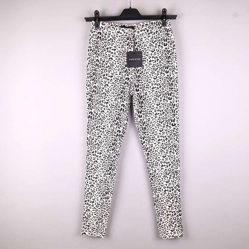 Leopardmönstrade byxor framsida