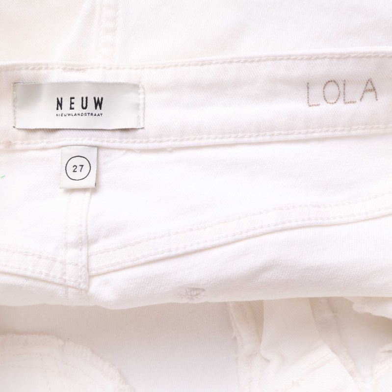 Detaljer på bakfickor och sömmar