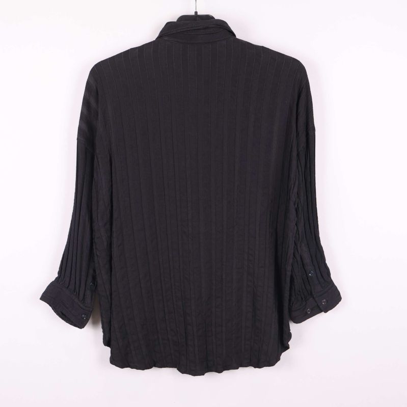 Randig skjorta bakifrån