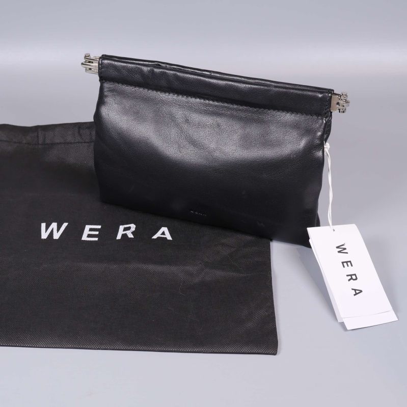 Svart axelremsväska från Wera med etikett och dustbag