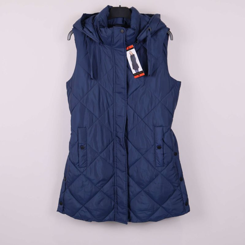 Lång blå vadderad väst med huva framifrån