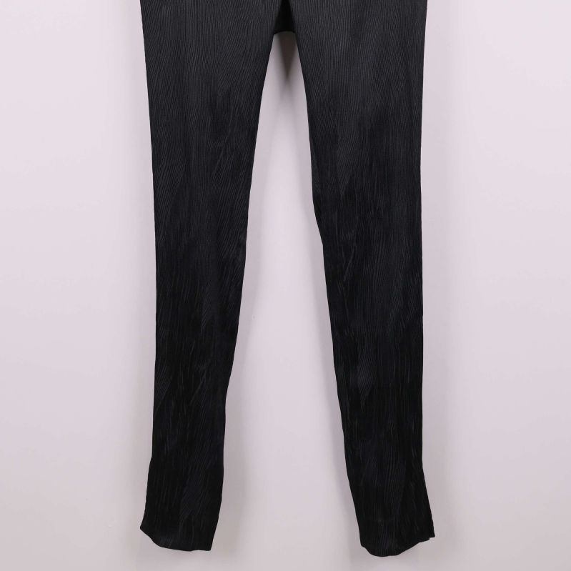 Närbild på byxben och strukturmönster