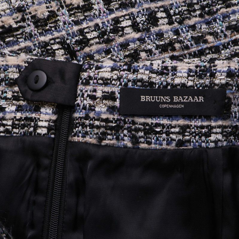 Närbild på etikett Bruuns Bazaar Copenhagen invändigt