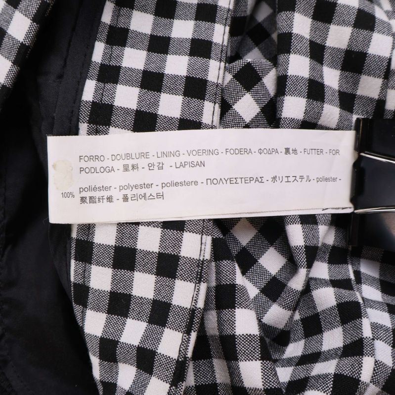 Materialetikett: 100% polyester