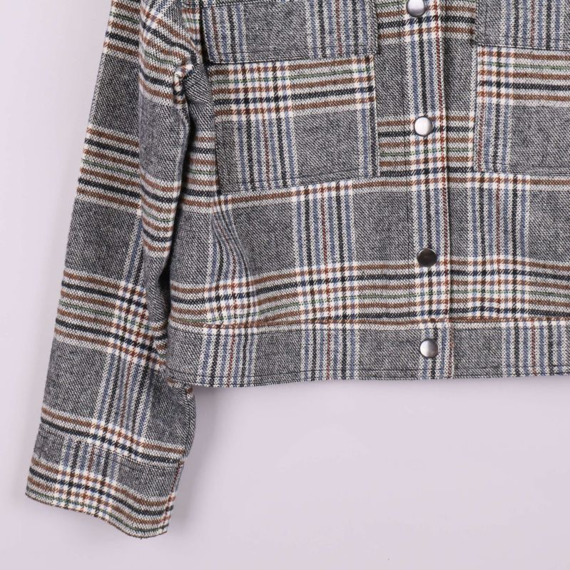 Nederkant och ärmdetalj