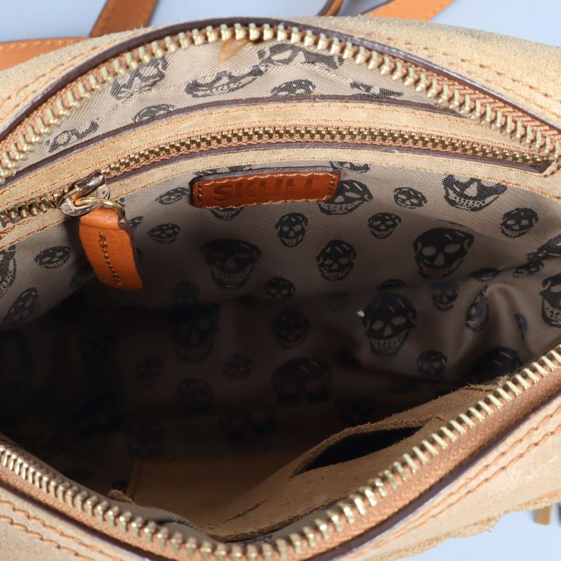 Foder med döskalletryck