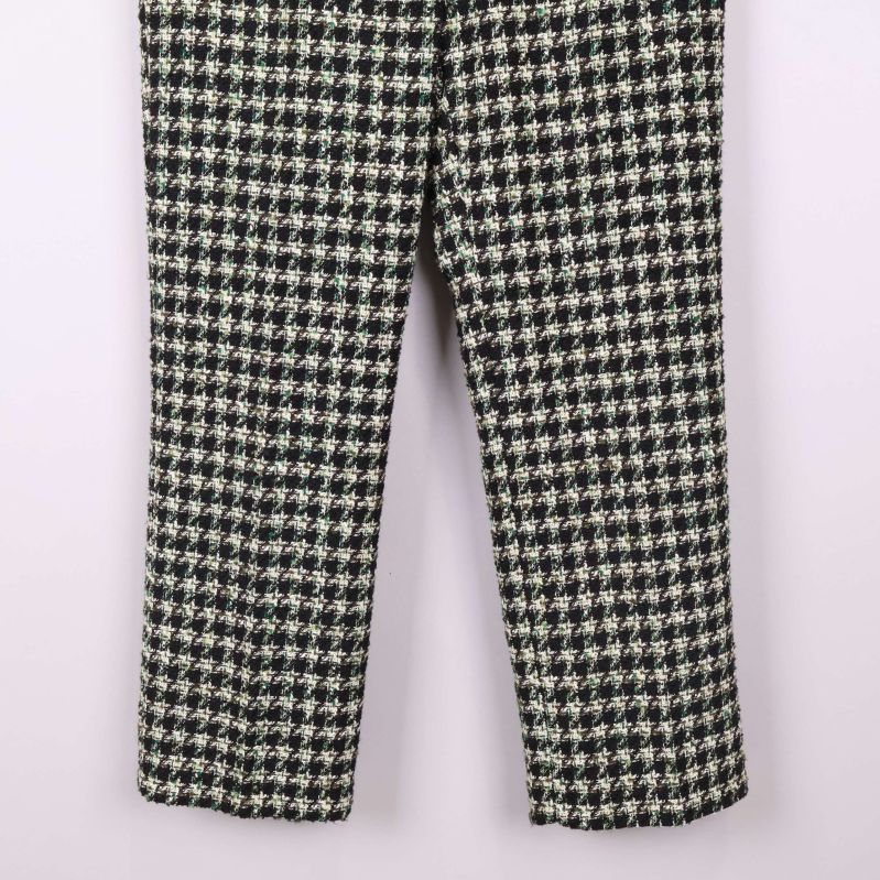 Fickdetaljer och midja