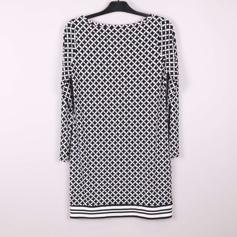 Baksida av klänning