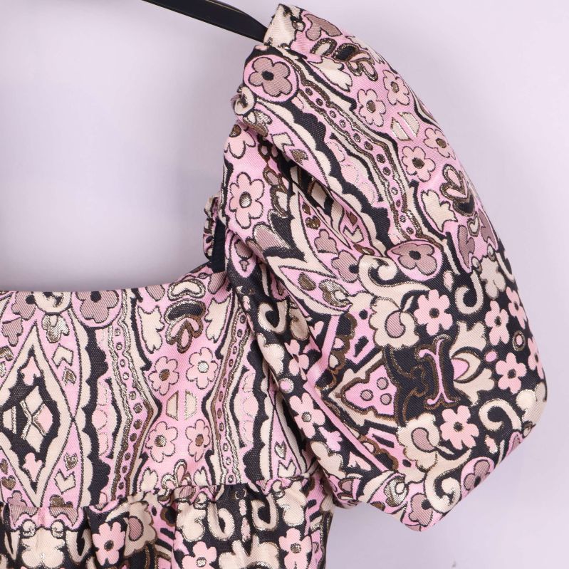 Detalj av rygg och ärm