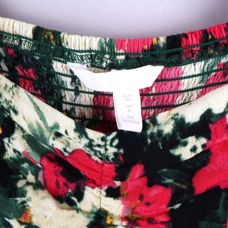 Etikett med storlek och instruktioner