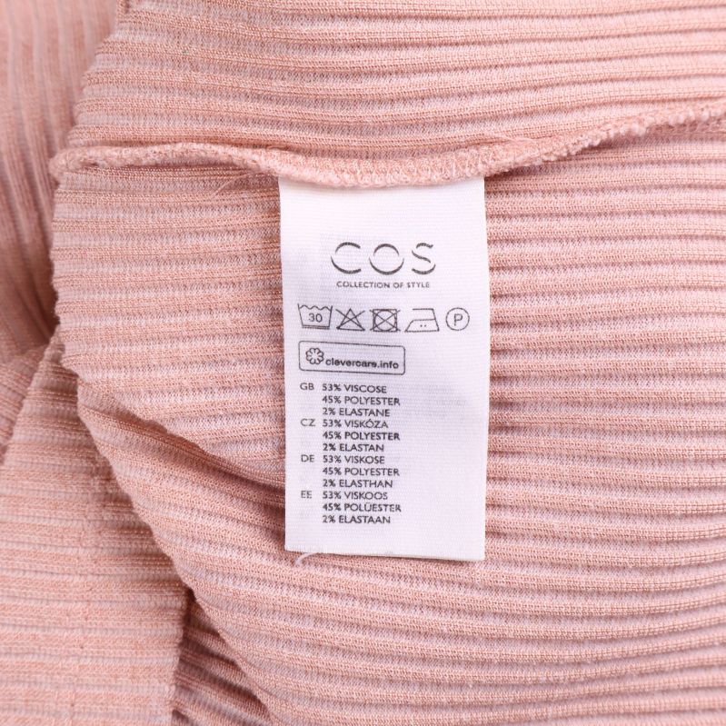 Materialinformation COS ribbad topp