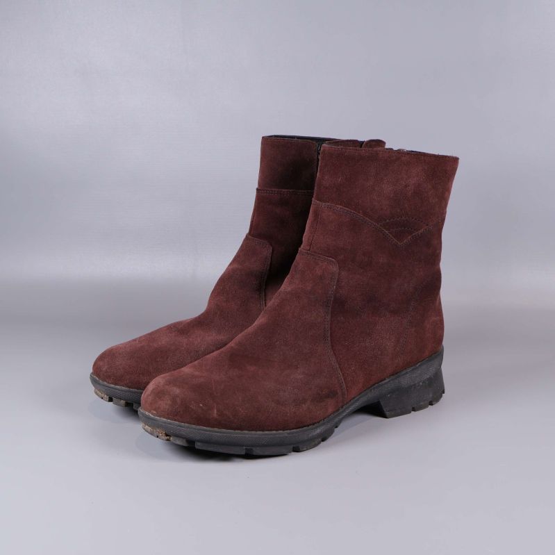 Bruna mockaboots med grov sula, sned framifrån