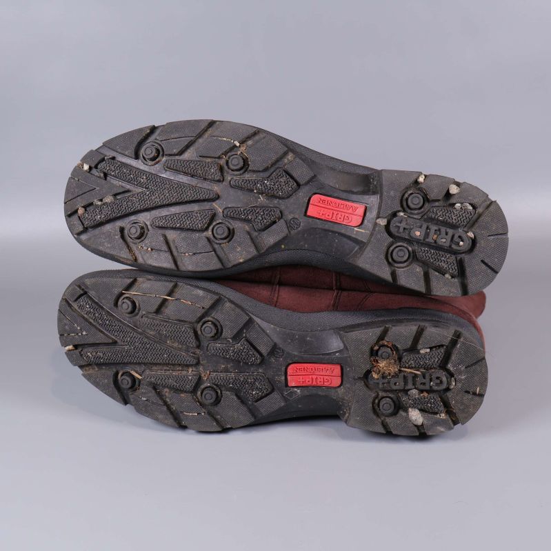 Boots undersida med grovt mönstrad sula