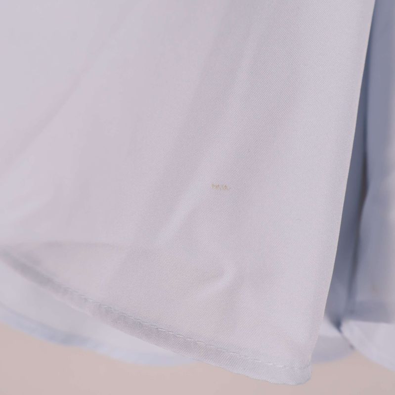 Detaljbild av nederkant på shortsen