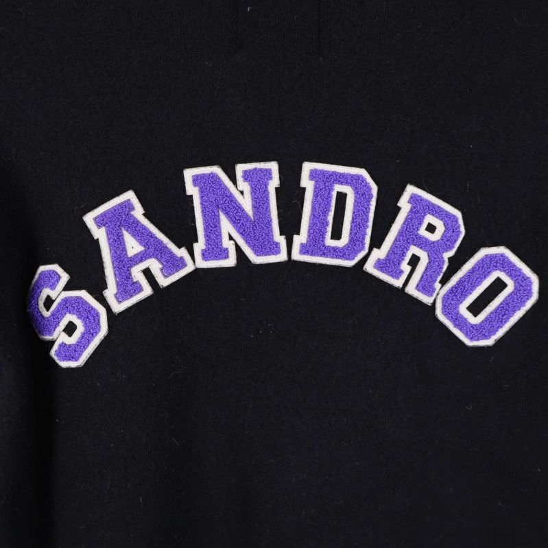 Närbild på lila Sandro-brodyr bak