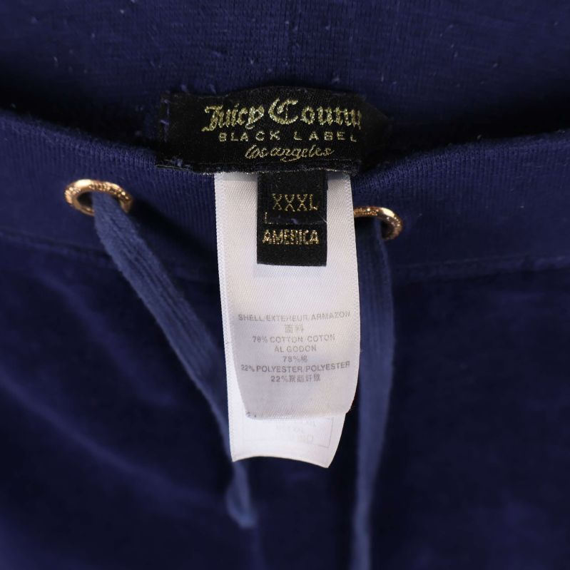 Juicy Couture-etikett och storlekslapp i midjan