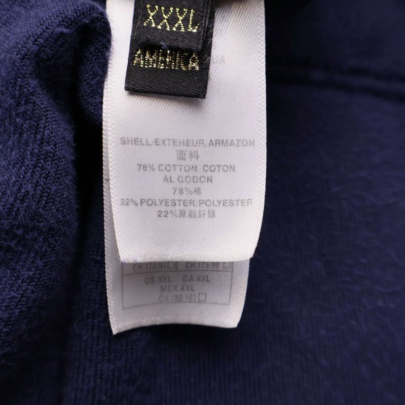 Materiallapp med information om bomull och polyester