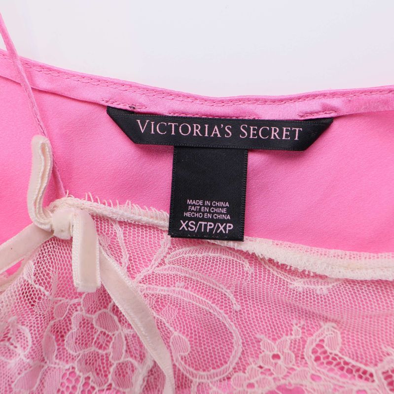 Etikett Victoria's Secret XS i rosa nattlinne
