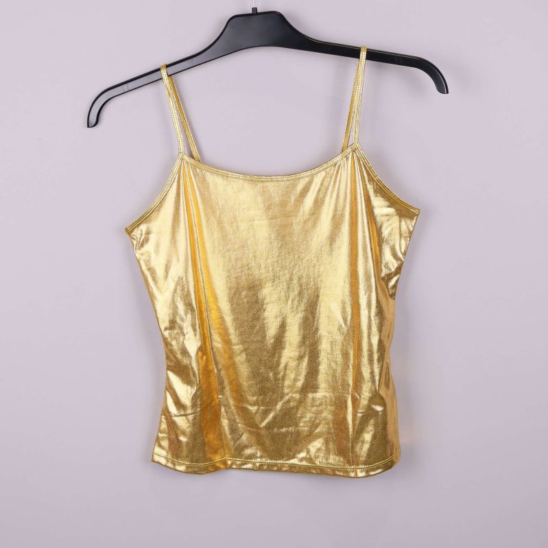 Glansig guldig topp med smala axelband på galge