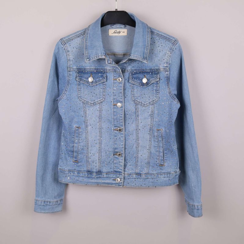 Ljusblå jeansjacka med strass framtill och långa ärmar