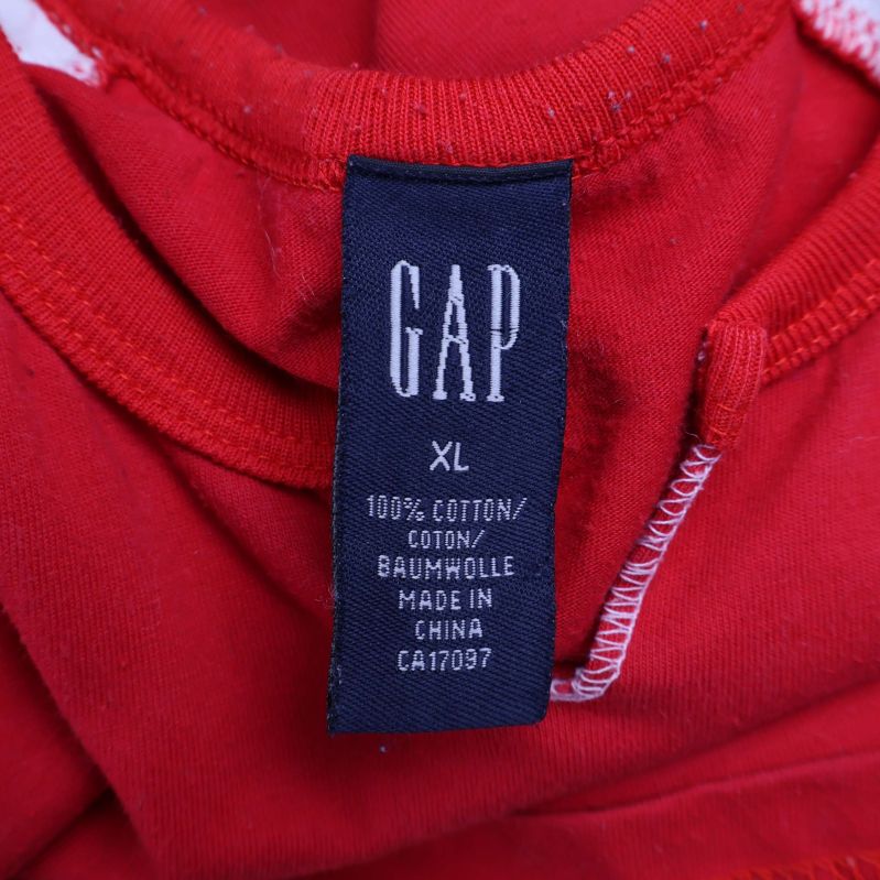 Etikett visar GAP, storlek XL och 100% bomull