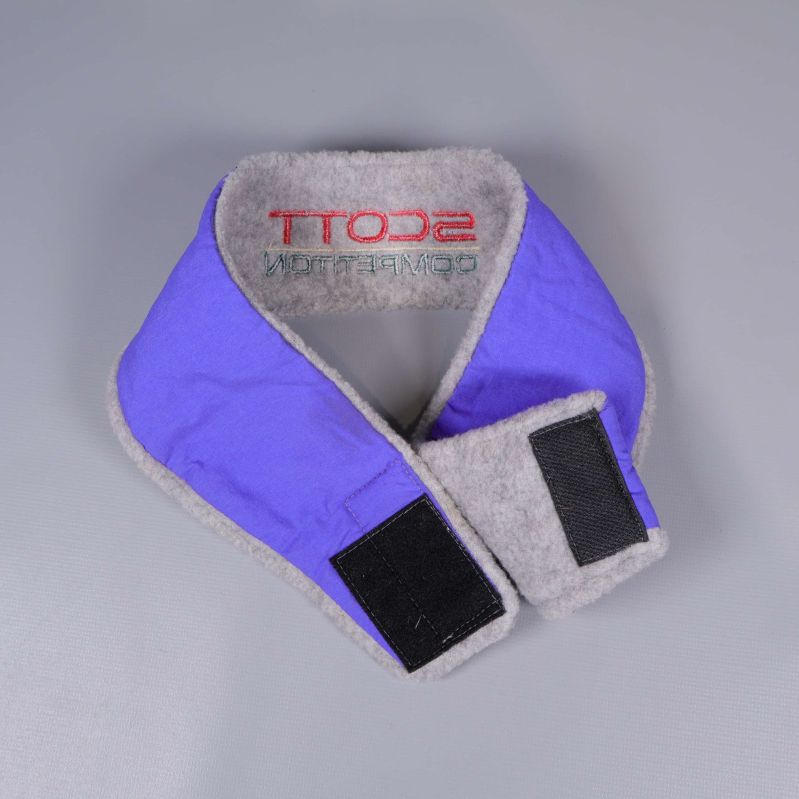 Pannband öppnat för att visa insidan och kardborre