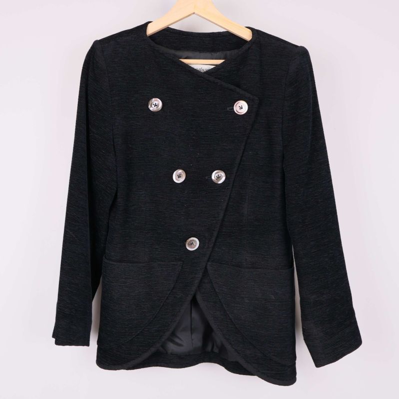 Svart kavaj med dubbla knapprader