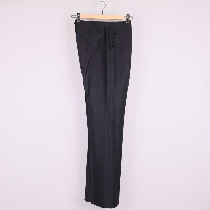 Svarta kostymbyxor sidovy