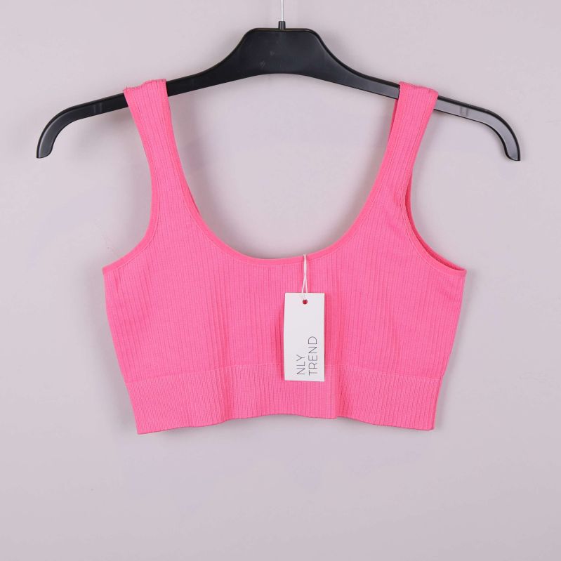 Rosa ribbad crop top med breda axelband på galge