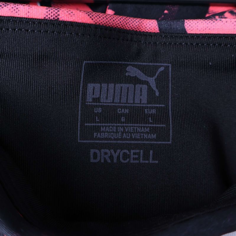 Puma logotyp och storleksmärkning på insidan av linning