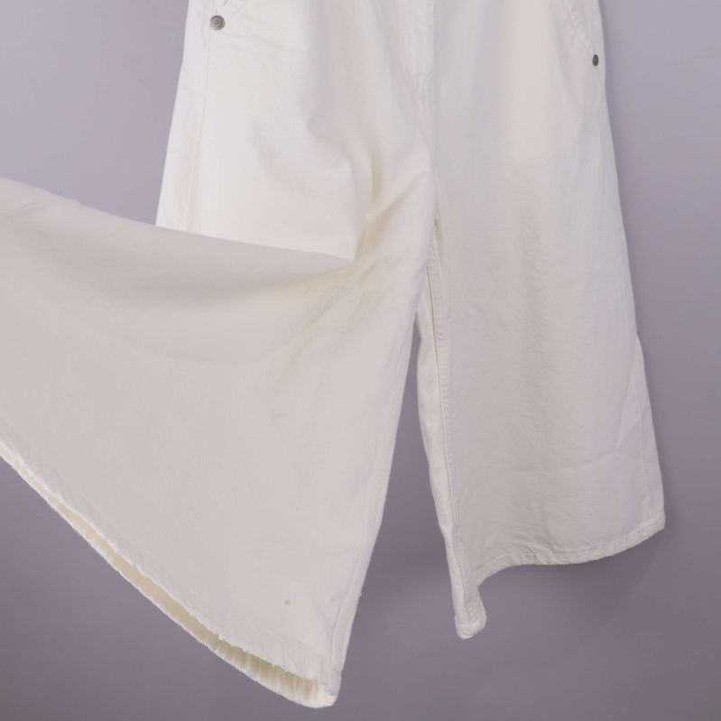 Etikett visar BLUE by TOMWOOD varumärkesinformation