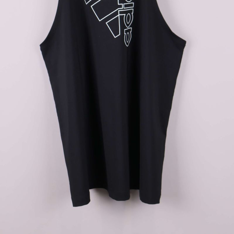 Nederkant på svart sportlinne, rak avslutning