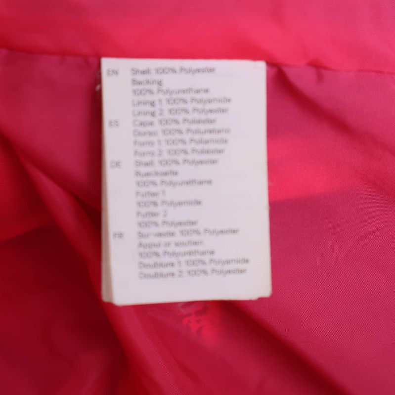 Materiallapp med blandning av polyester och polyuretan