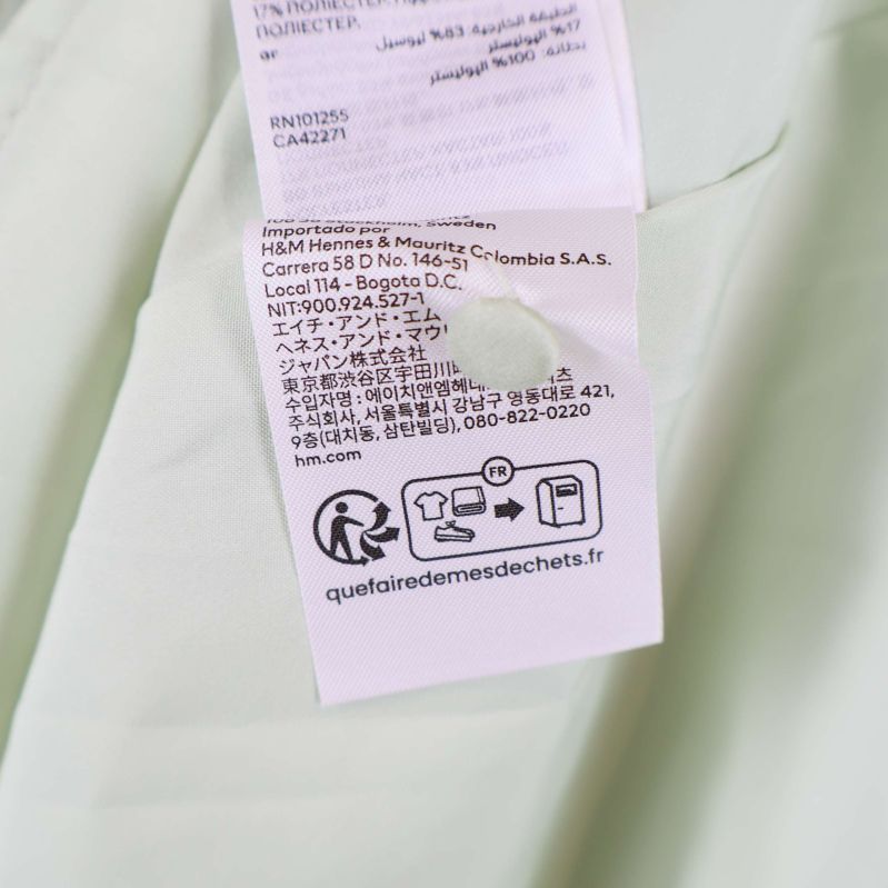 Ytterligare materialetikett med tillverkningsinformation