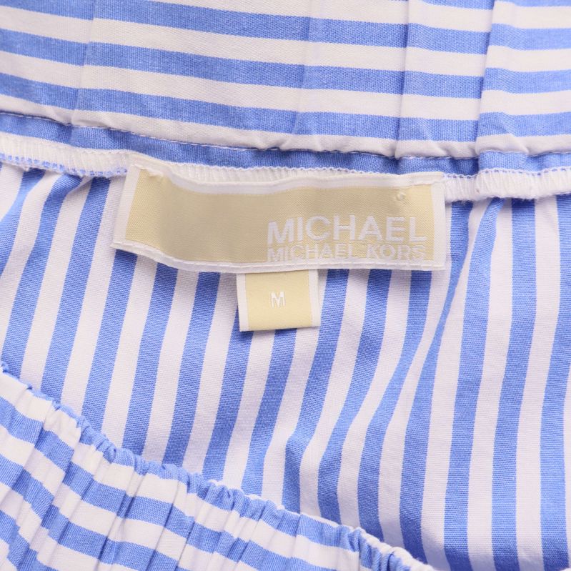 Närbild av etikett Michael Michael Kors, storlek M