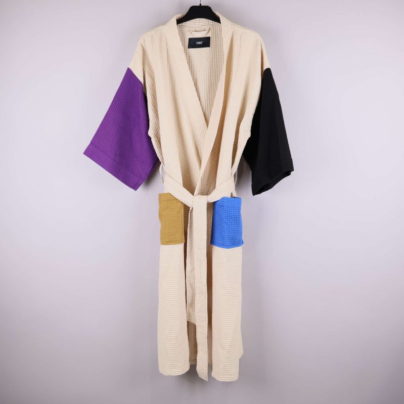 Badrock med våfflad struktur och färgade fickor och ärmar