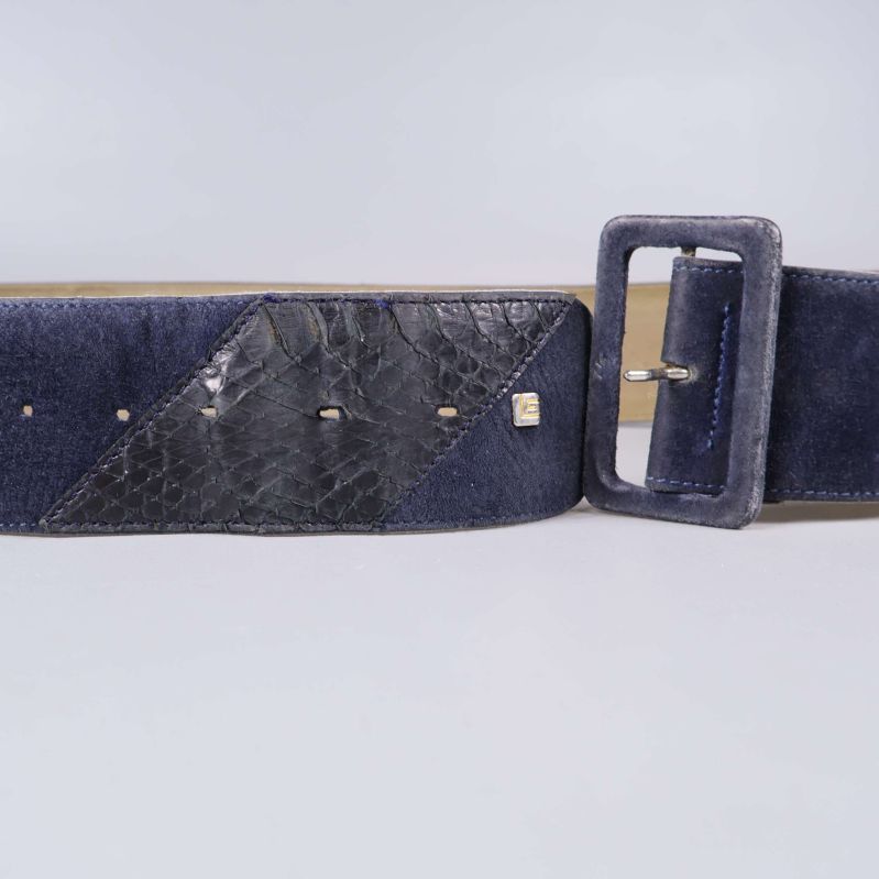 Insidan av bältet visar sömmar och spänne