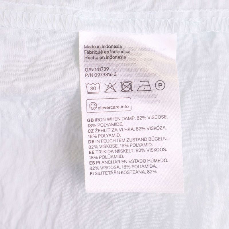 Materiallapp visar 82% viskos och 18% polyamid