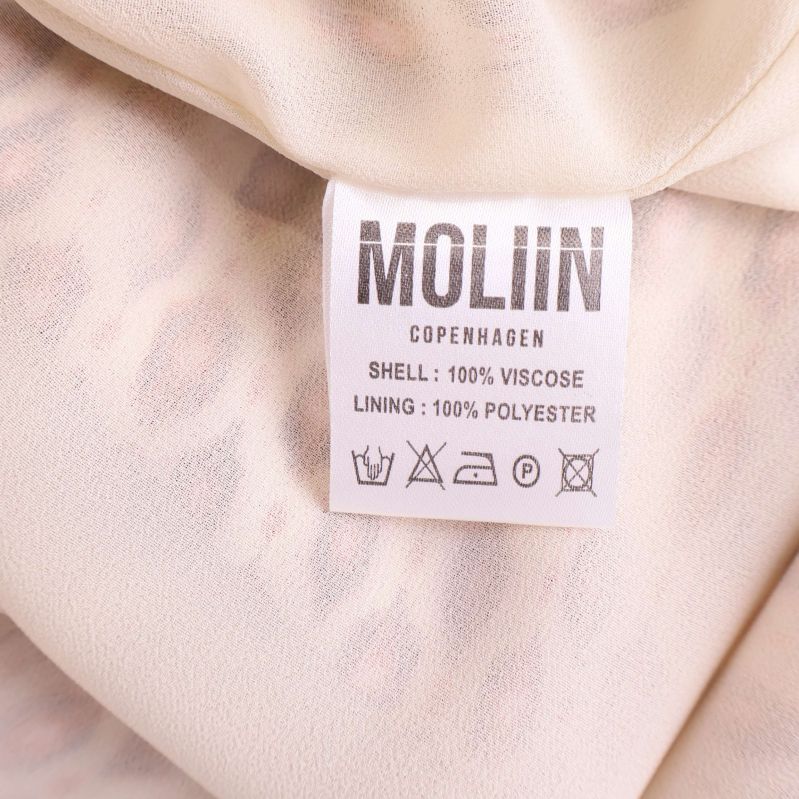 Materiallapp med information om viskos och polyester från MOLIIN