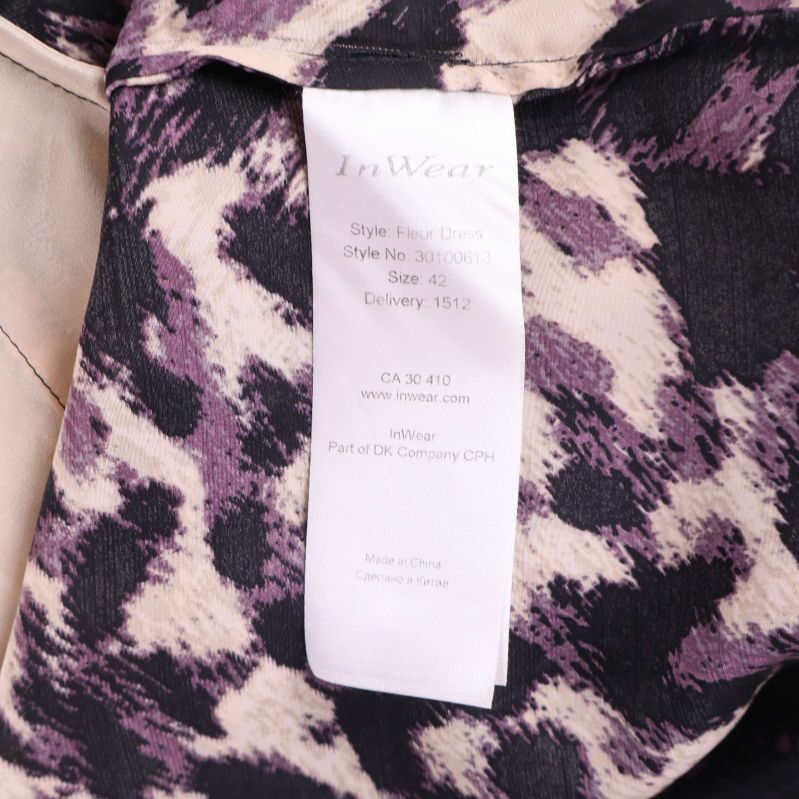 Inneretikett med stilnummer och storlek 40