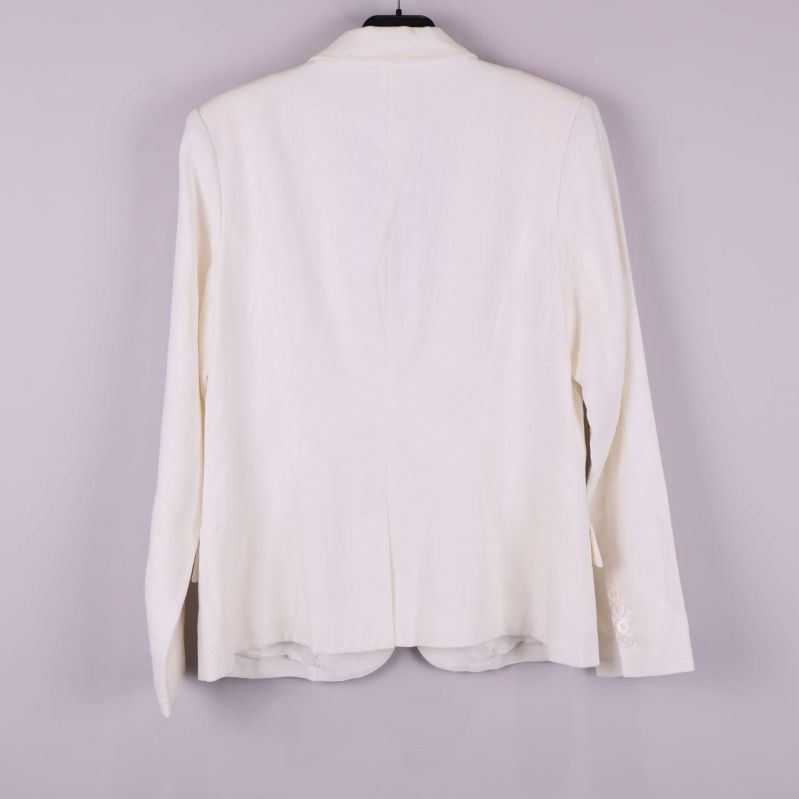 Vit kavaj bakifrån med slätt tyg och sprund