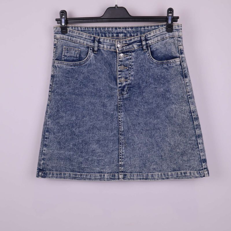 Blå denimkjol med knappgylf, frontvy