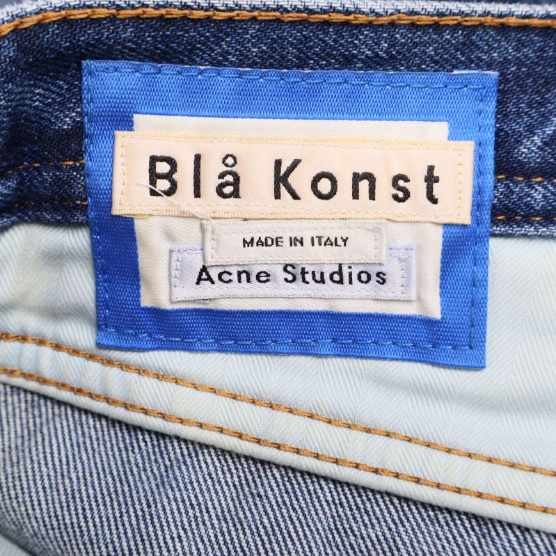 Etikett Blå Konst Acne Studios på insidan