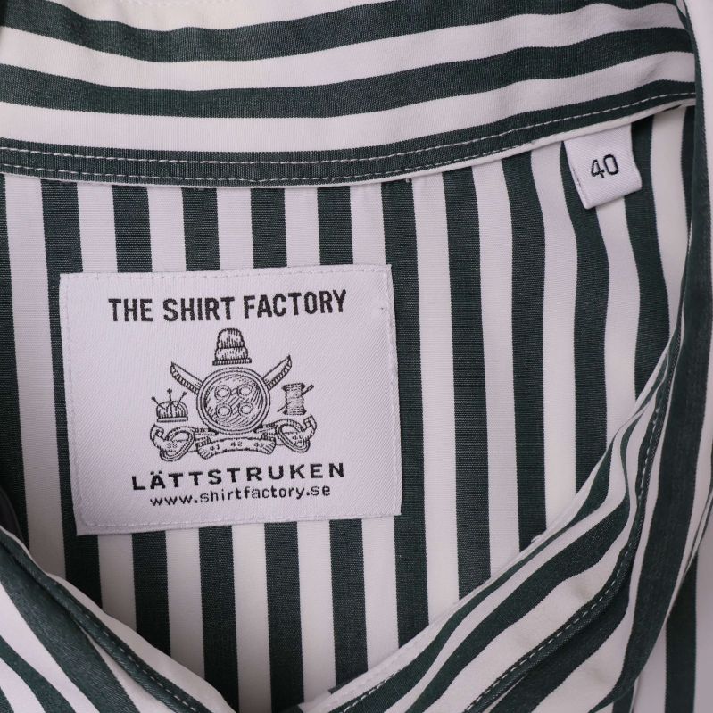 Varumärkesetikett och storleksangivelse